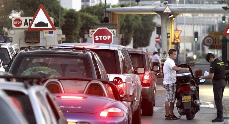 Gibraltar-Aduana-Frontera.jpg