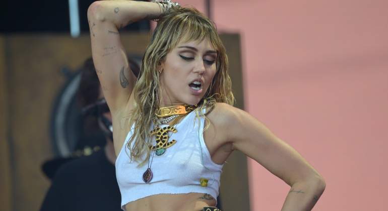 miley-cyrus-penes770.jpg