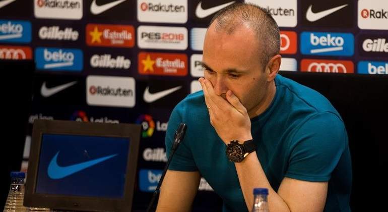 iniesta-lagrimas-despedida-efe.jpg