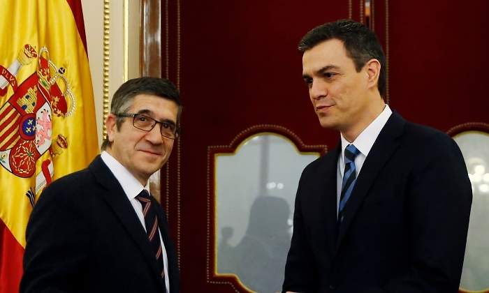 patxi-lopez-pedro-sanchez-reuters.jpg