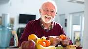 Estos son los cinco alimentos que mejoran la salud del cerebro (según una experta de Harvard)