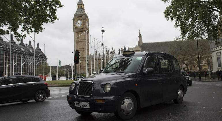 coches-londres-bloomberg.jpg