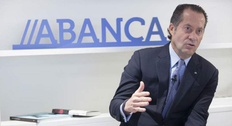 escotet-abanca-mano.jpg