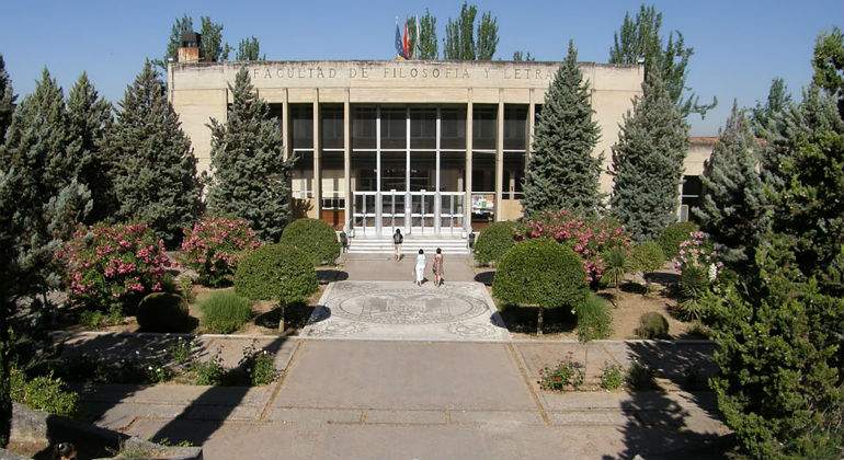 universidad-de-granada-defini.jpg