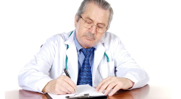 medico-politico-dreamstime.jpg