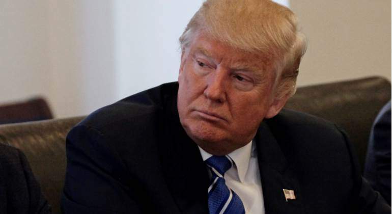 trump-sentado.jpg