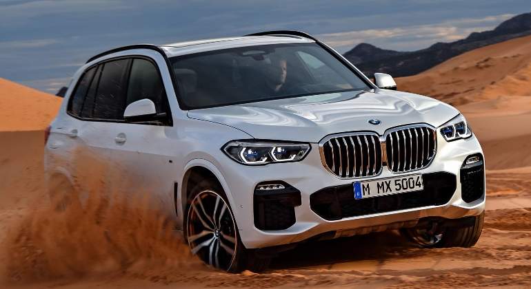 bmw-x5-2018-1.jpg