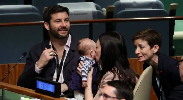 ministra-nuevazelanda-bebe-reuters.jpg