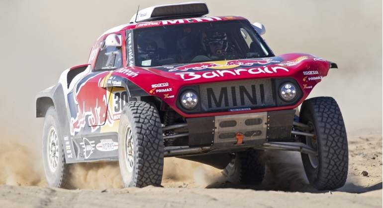 carlos-sainz-dakar-2020-efe.jpg