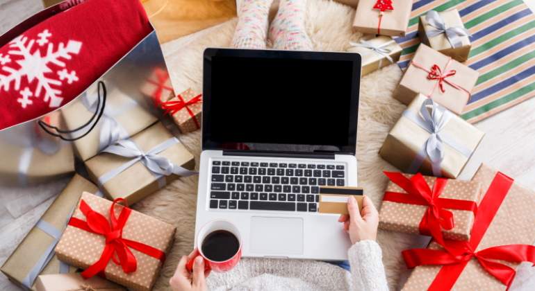 navidad-tarjeta-credito-dreamstime.jpg