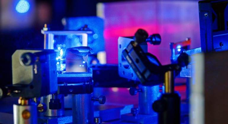 quantum-dreamstime.jpg