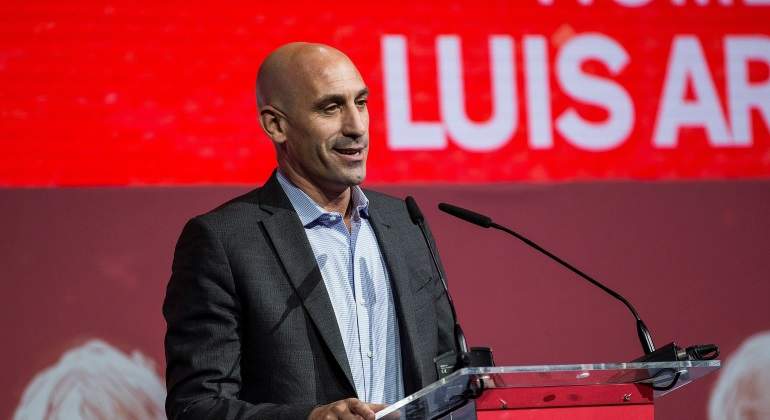 rubiales-homenaje-aragones-efe.jpg