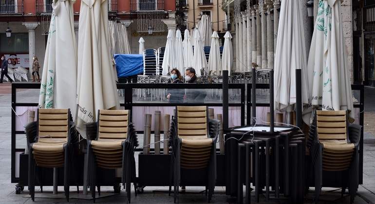 Terraza-cierre-bares-coronavirus.jpg