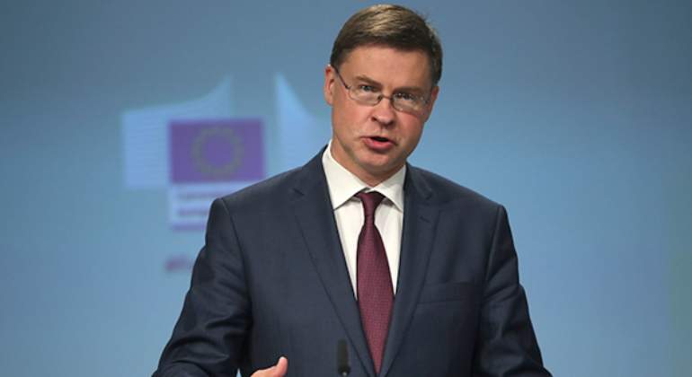 Dombrovskis-efe.jpg