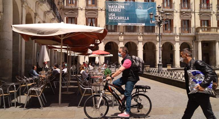 mascarilla-cartel-bicicleta-vitoria-ep.jpg