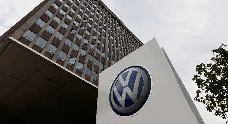 volkswagen-logo-reuters-03.jpg