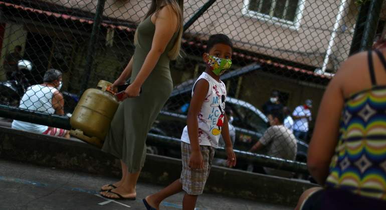 coronavirus-brasil-nino-reuters.jpg