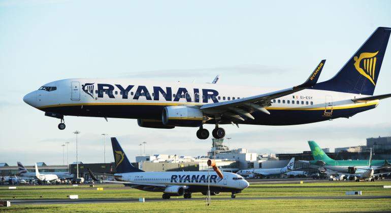 ryanair-aviones-aeropuerto-770-efe.jpg
