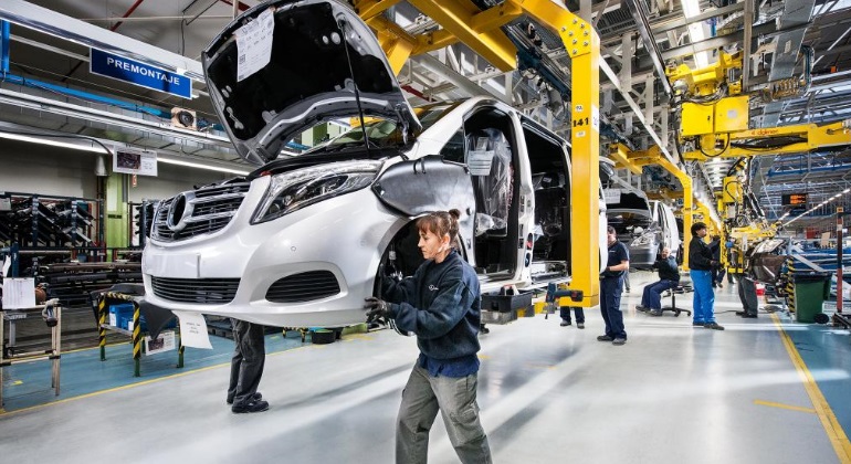 mercedes-cadenaMontaje.jpg