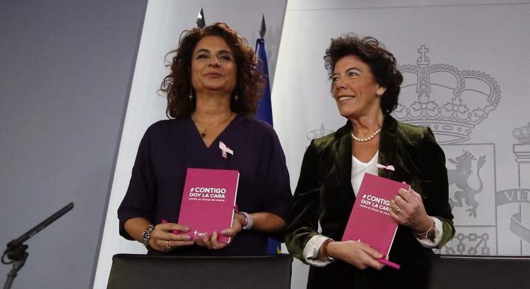 montero-celaa-CMin19octubre2018-efe-depie.jpg