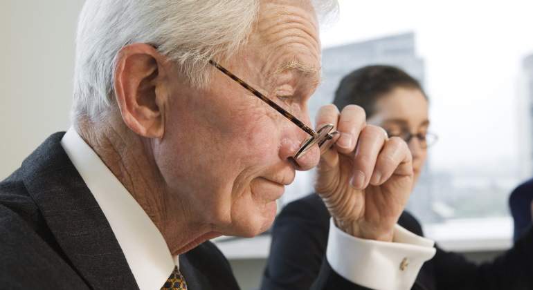 funcionario-senior-dreamstime.jpg