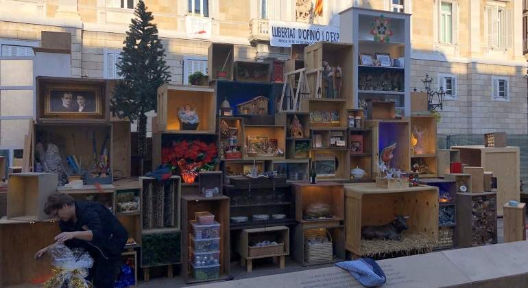pesebre-cajas-barcelona-2019-josep-bou.jpg