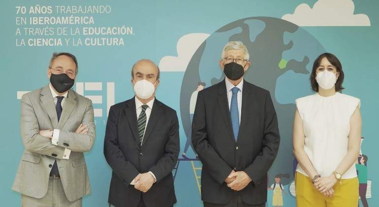 Presentacion-becas-OEI-PROEDUCA-Sergio-Bielsa.jpg