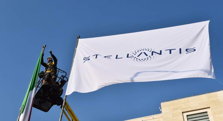logo-stellantis-2021.jpg