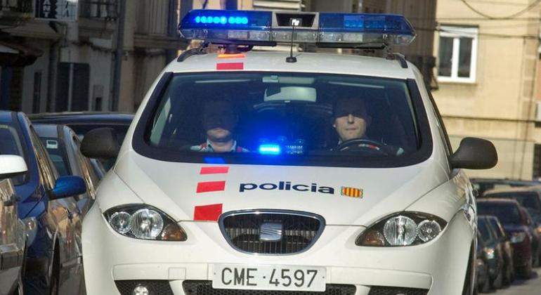 policia-cataluna-coche-general.jpg