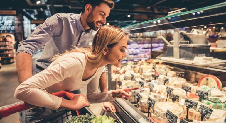compra-queso-supermercado-dreamstime.jpg