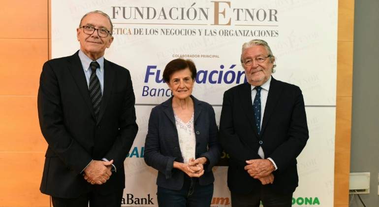 Enrique Belenguer Adela Cortina y Rafael Alcn EE