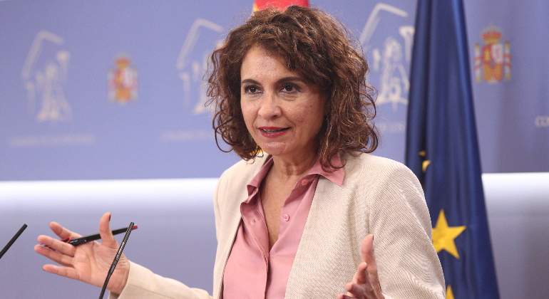 maria-jesus-montero-ministra-hacienda-rueda-prensa-30septiembre2020-europa-press-770x420.jpg