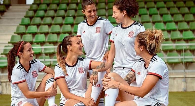 seleccion-femenina-futbol-sefutbol.jpg