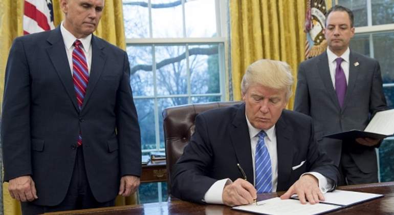 trump-tpp.jpg