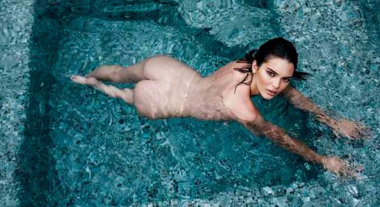 kendall-fotos-desnuda770.jpg