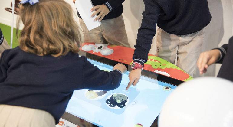SIMOEDUCACION-IFEMA-ITGIRL-DEFINI.jpg