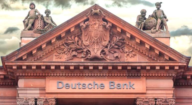 Deutsche-Bank-edificio-estatuas.jpg