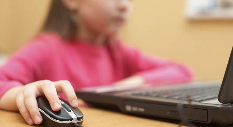 ninos-internet-istock-770.jpg