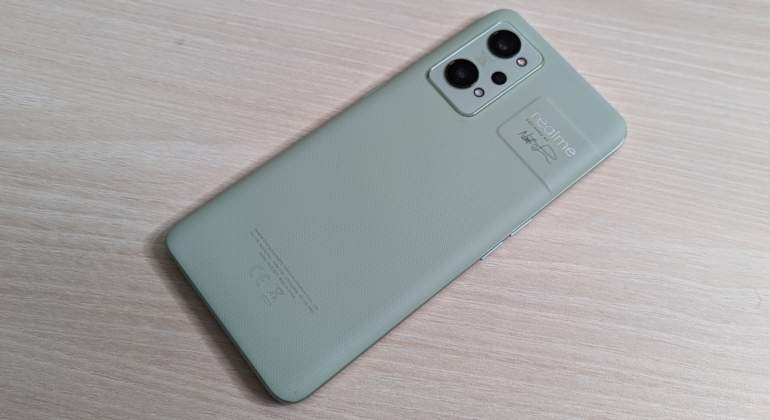 realme-gt-1.jpg