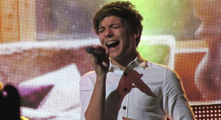 louis-tomlinson-xfactor.jpg