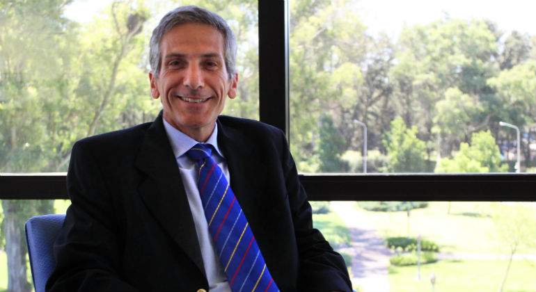 Rector-Univ-efini.jpg