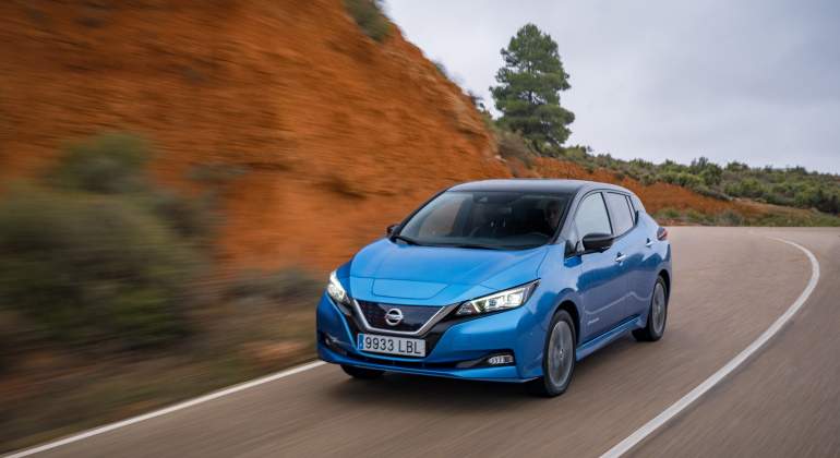 nissan-leaf.jpg