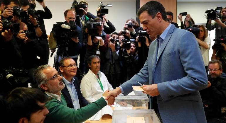 sanchez-vota-28abril-reuters.jpg