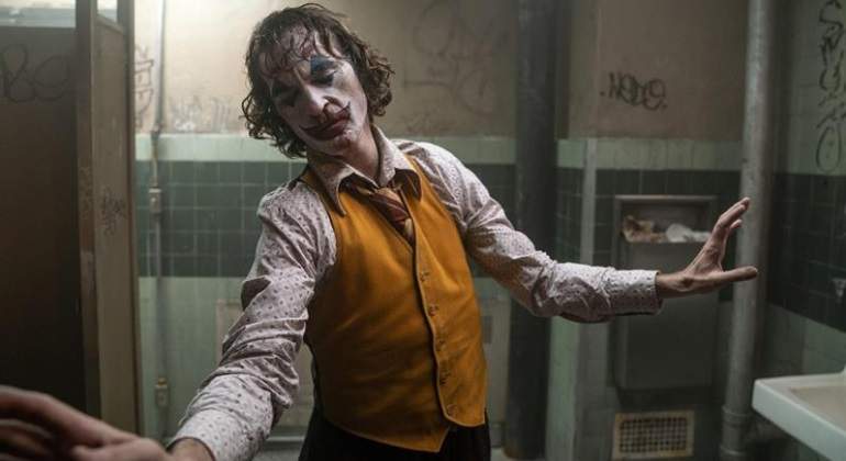 joker-pelicula-fotograma-joaquin-phoenix-waner-bros-cedida-efe-770x420.jpg