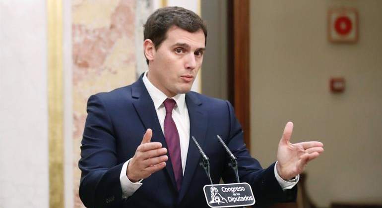 rivera-atril-congreso-efe.jpg