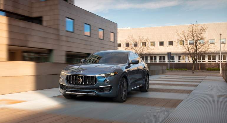 maserati-levante-hybrid.jpg