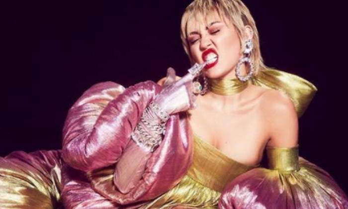 miley-cyrus-brutal-ataud-770.jpg