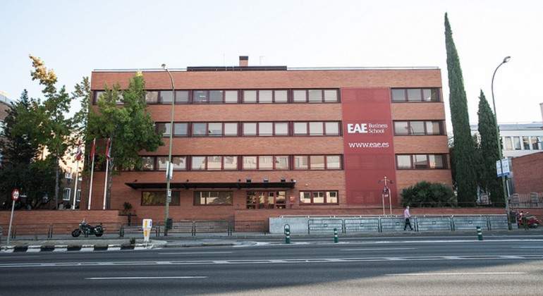eae-3.jpg