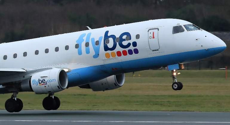 flybe-logo-avion-despegando-aeropuerto-manchester-reuters-770x420.jpg