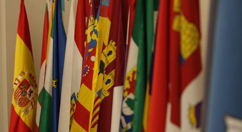 Autonomias-Banderas-Regiones.jpg